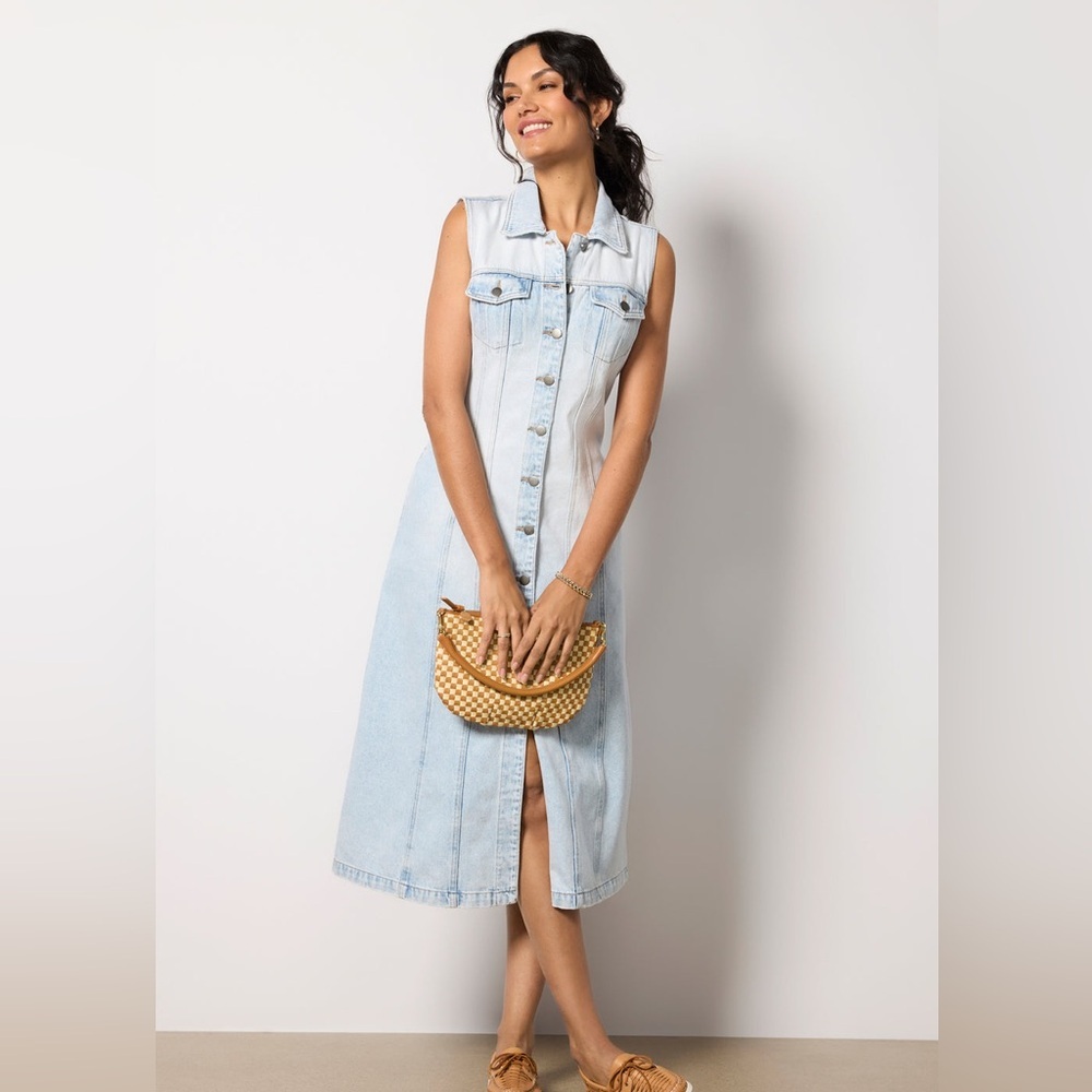 Kut from the Kloth Gretel Denim Shirt Dress Size  Medium Light Wash